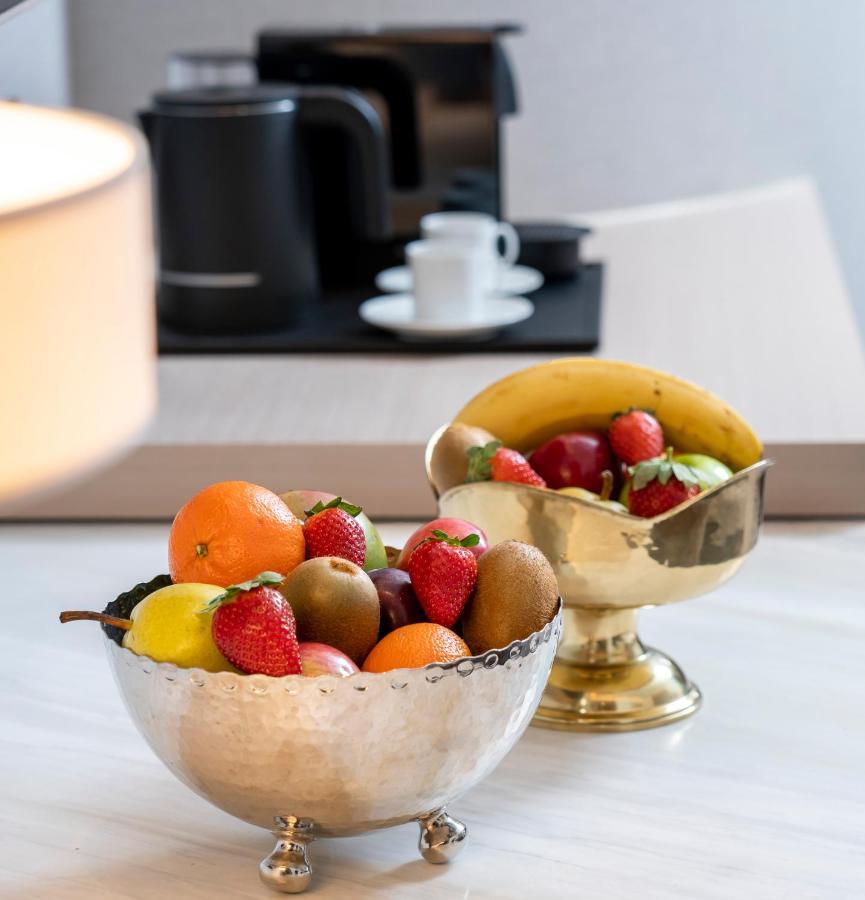 Address Istanbul酒店 外观 照片 Fruit in bowls