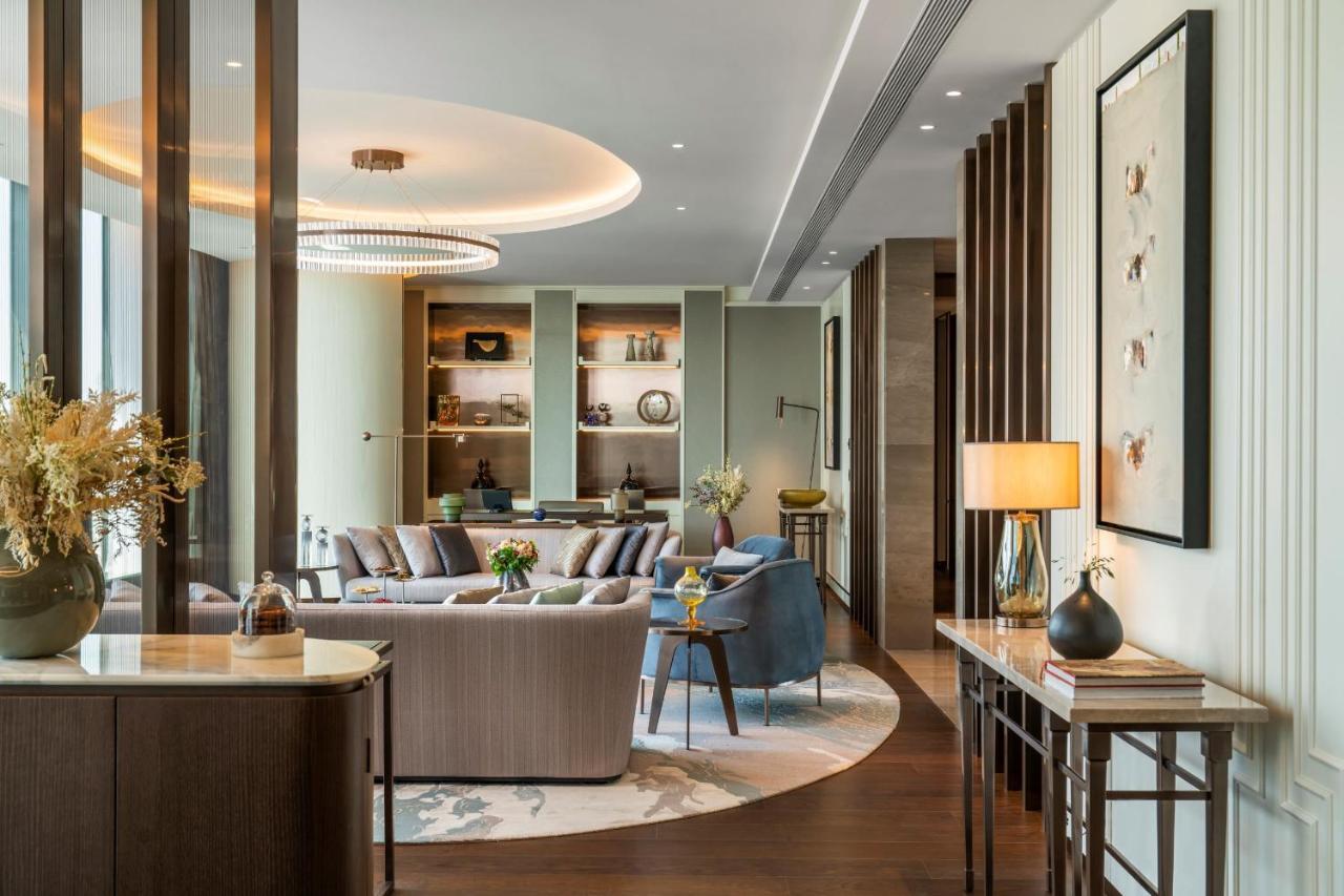 Address Istanbul酒店 外观 照片 The living room of a three-bedroom apartment