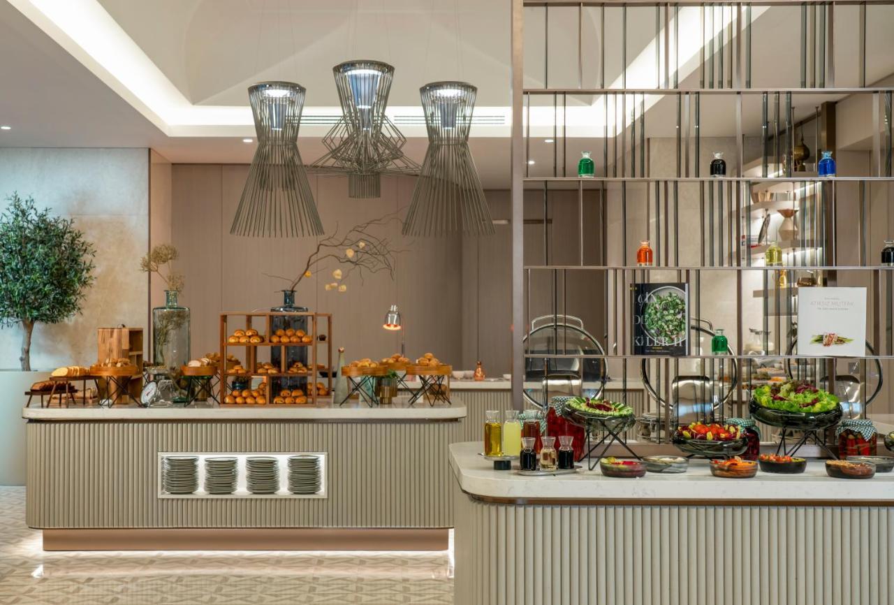 Address Istanbul酒店 外观 照片 The buffet at the hotel